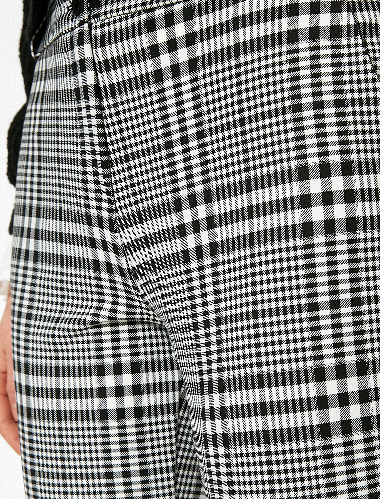 Siyah Kareli Bayan Ekoseli Slim Fit Pantolon 0yak43283ewt85 Koton