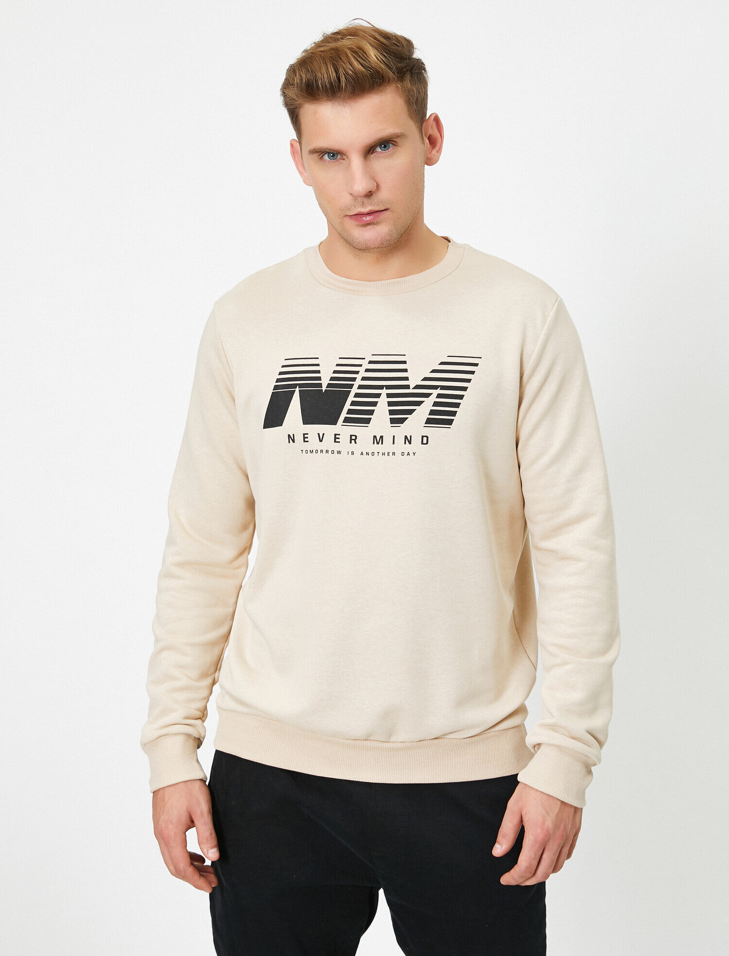 Beige Men Crew Neck Long Sleeve Letter Printed Sweatshirt 1kam71095mk050 Koton