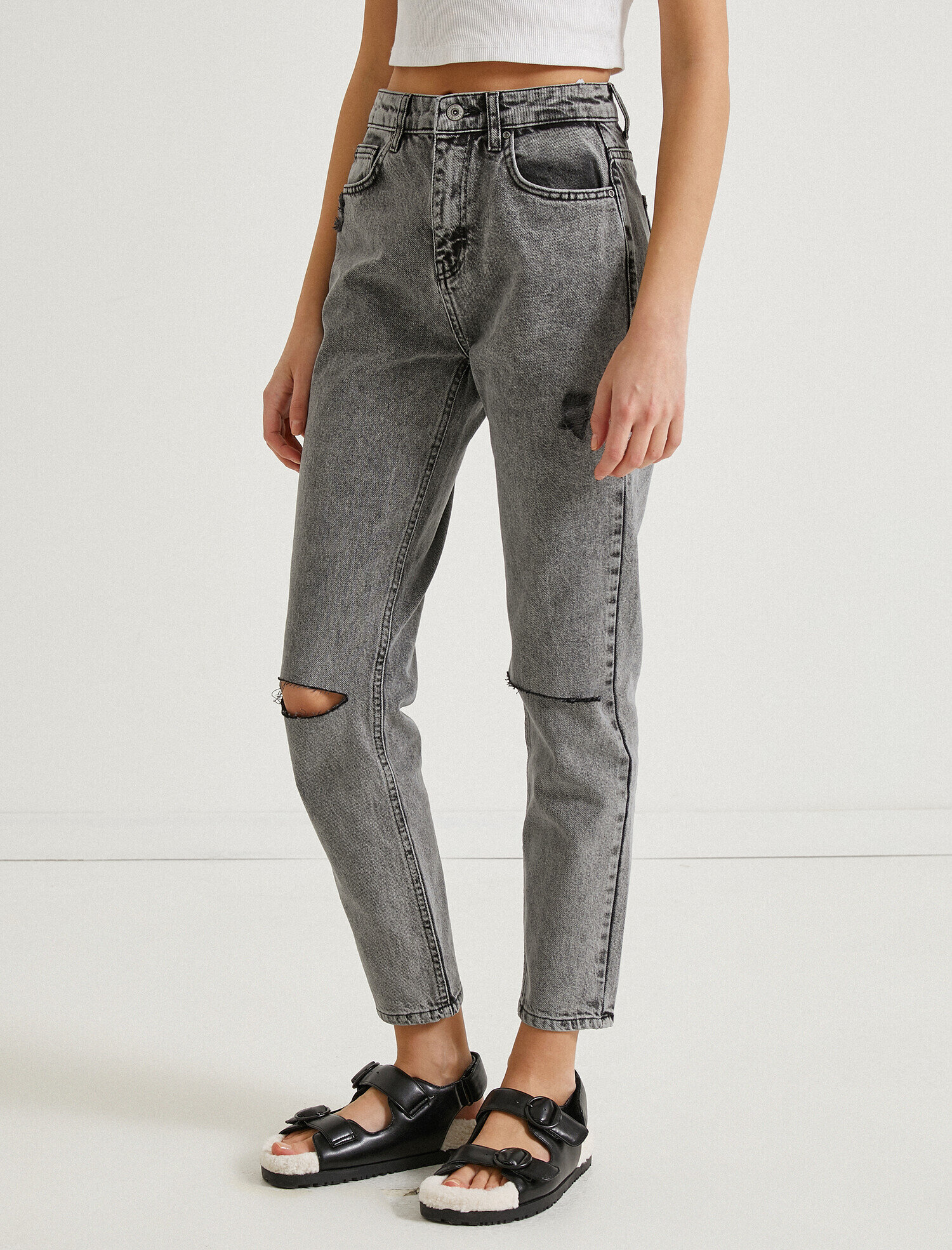 black grey mom jeans