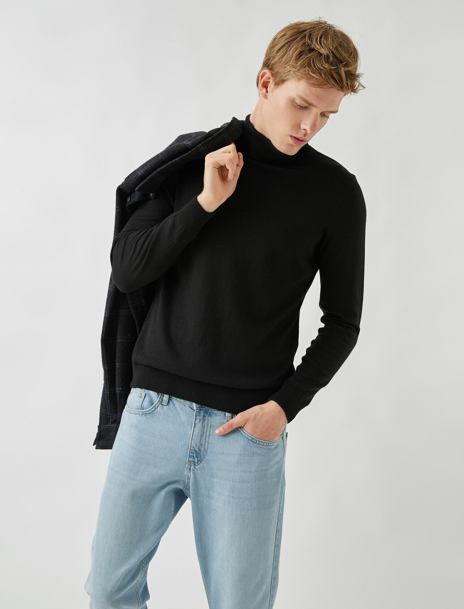 mens turtleneck sweatshirt