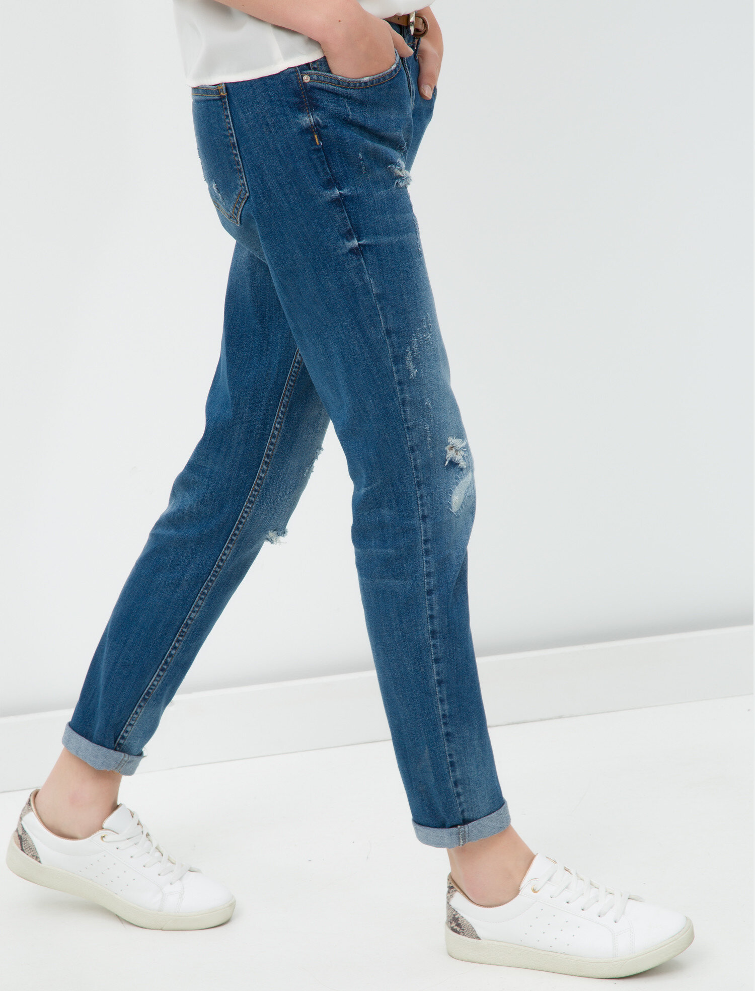 green boyfriend jeans