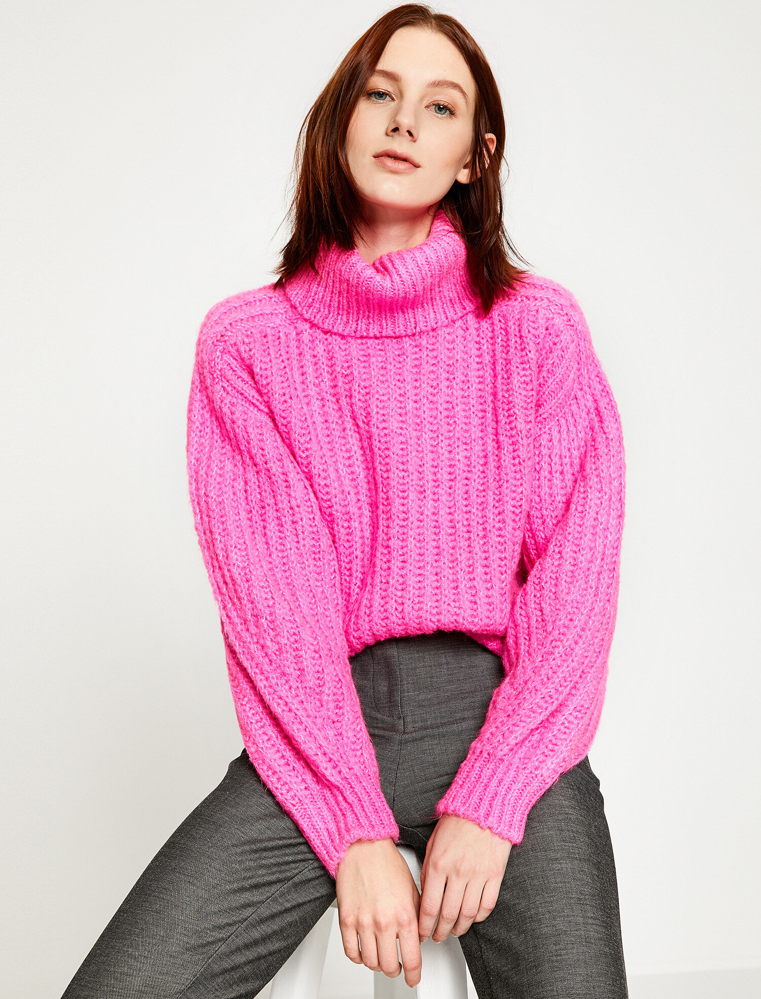 Вязаные кофты. Свитер женский vero moda 318325509f16. Киаби свитер женский. Остин джемпер женский белый. Джемпер из акрила.