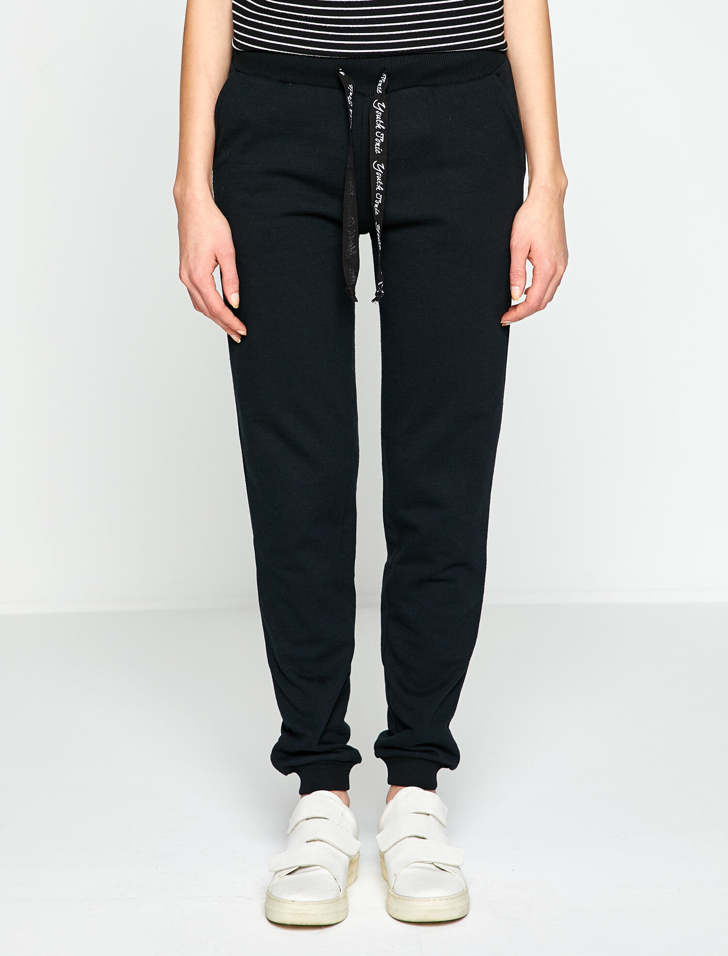 Siyah Bayan Beli Baglamali Esofman Alti 8kal41633jk999 Koton