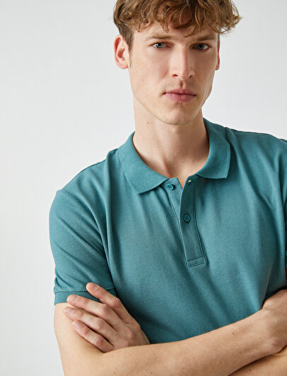 neck polo