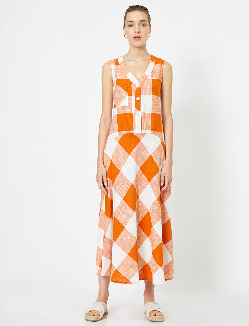 Düğme Detaylı Elbise