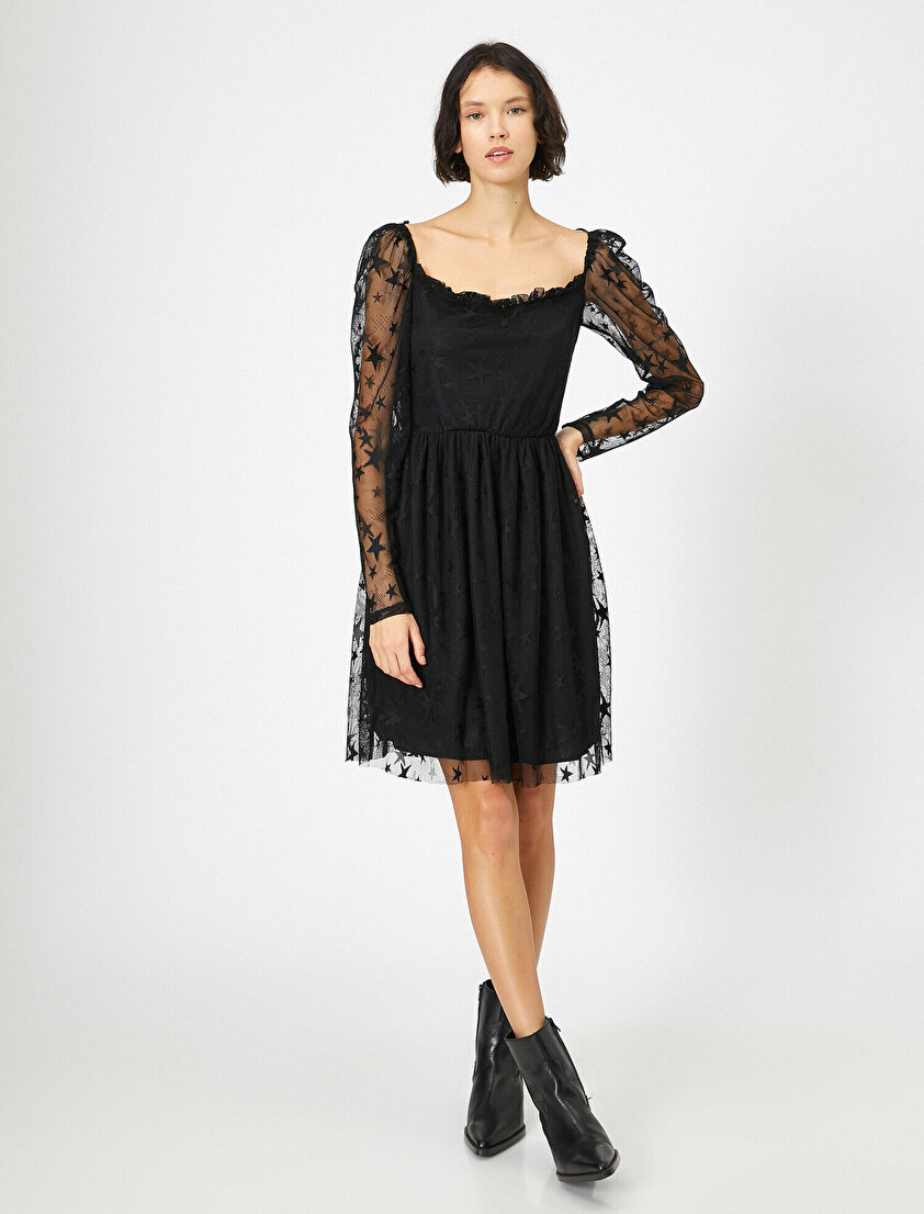 Tül Detaylı Elbise