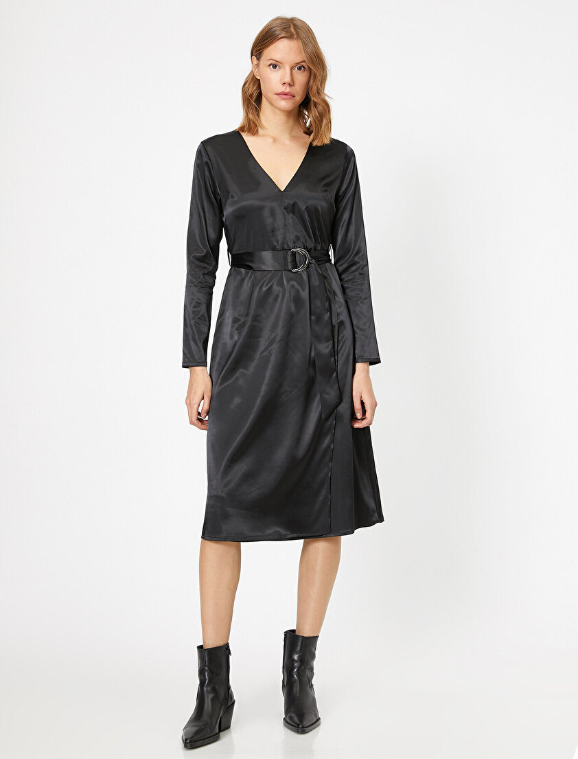 Kemer Detaylı Elbise