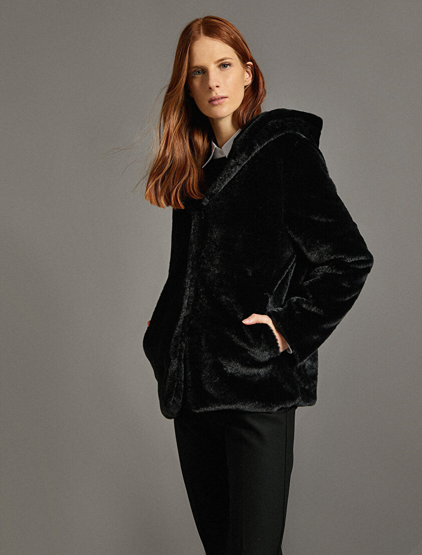 Kapüşonlu Peluş Kaban