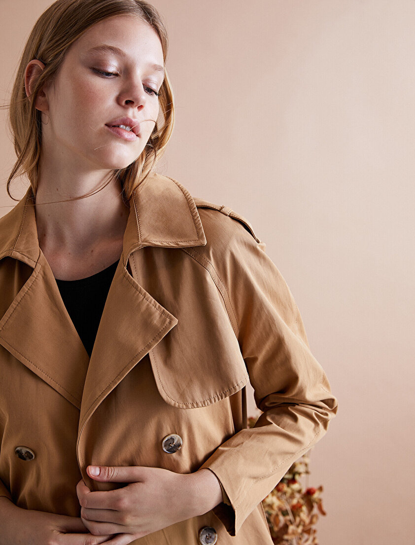 Düğme Detaylı Trençkot