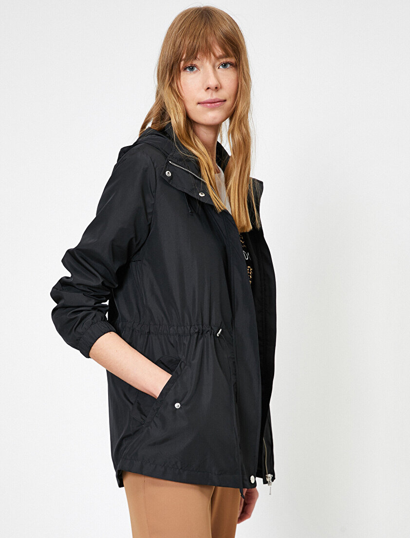 Fermuar Detaylı Yağmurluk