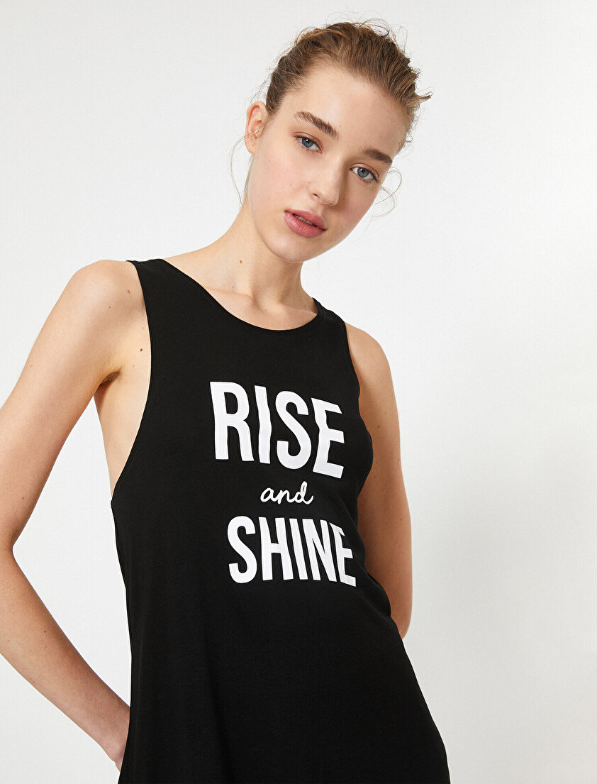 Bisiklet Yaka Kolsuz Yazılı Baskılı Atlet