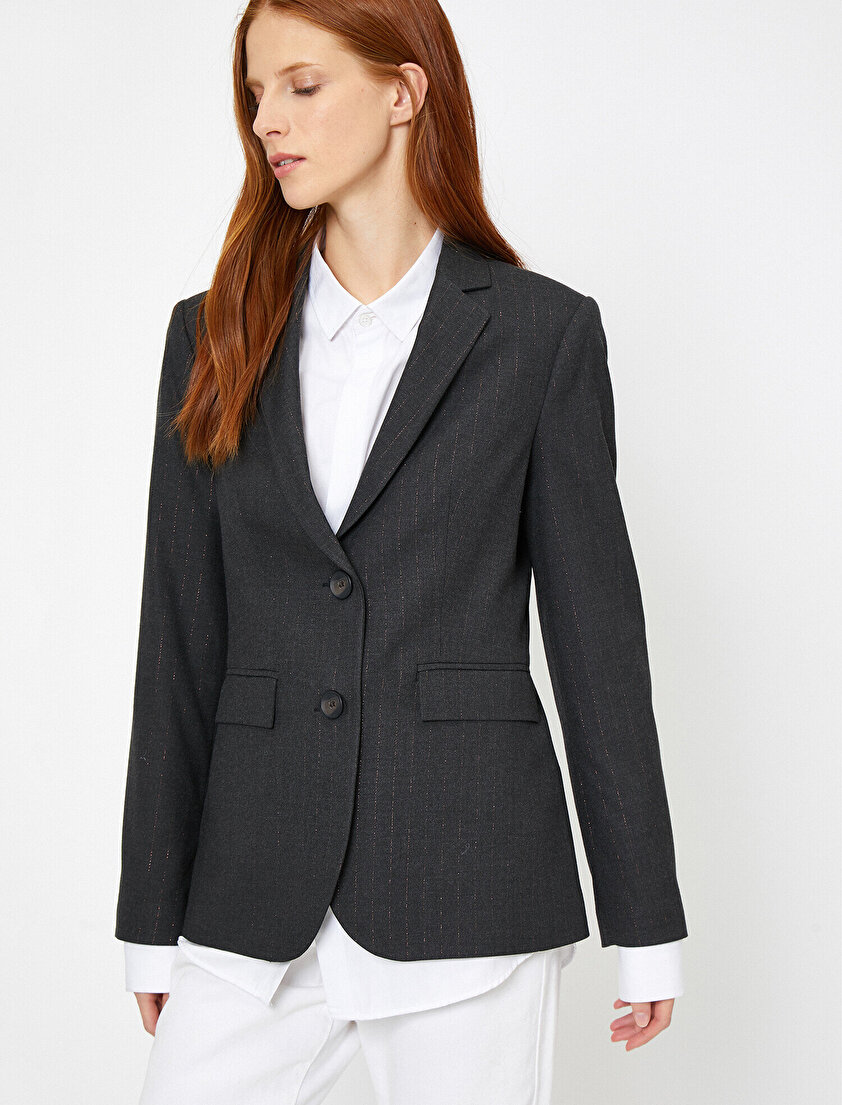 Düğme Detaylı Ceket