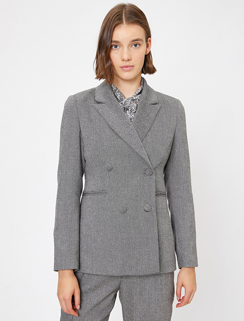 Düğme Detaylı Ceket