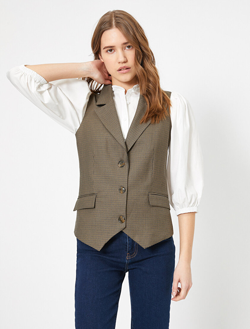 Düğme Detaylı Yelek