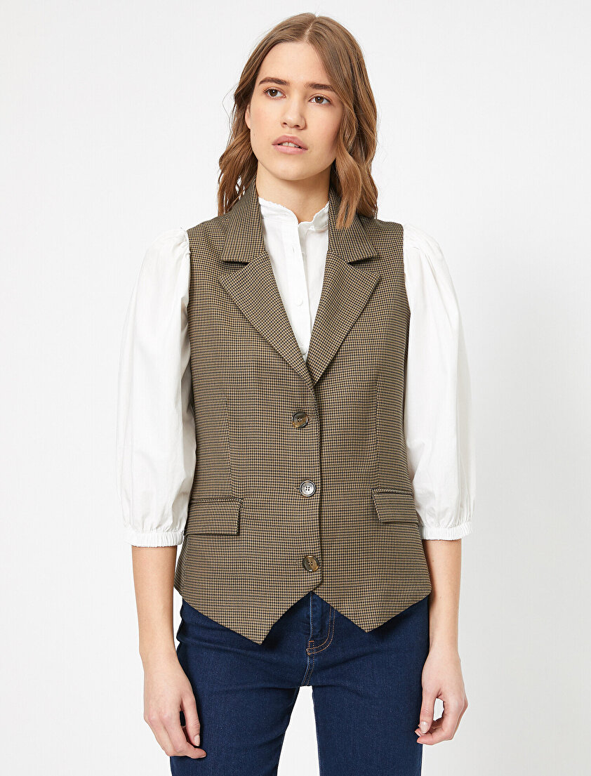 Düğme Detaylı Yelek