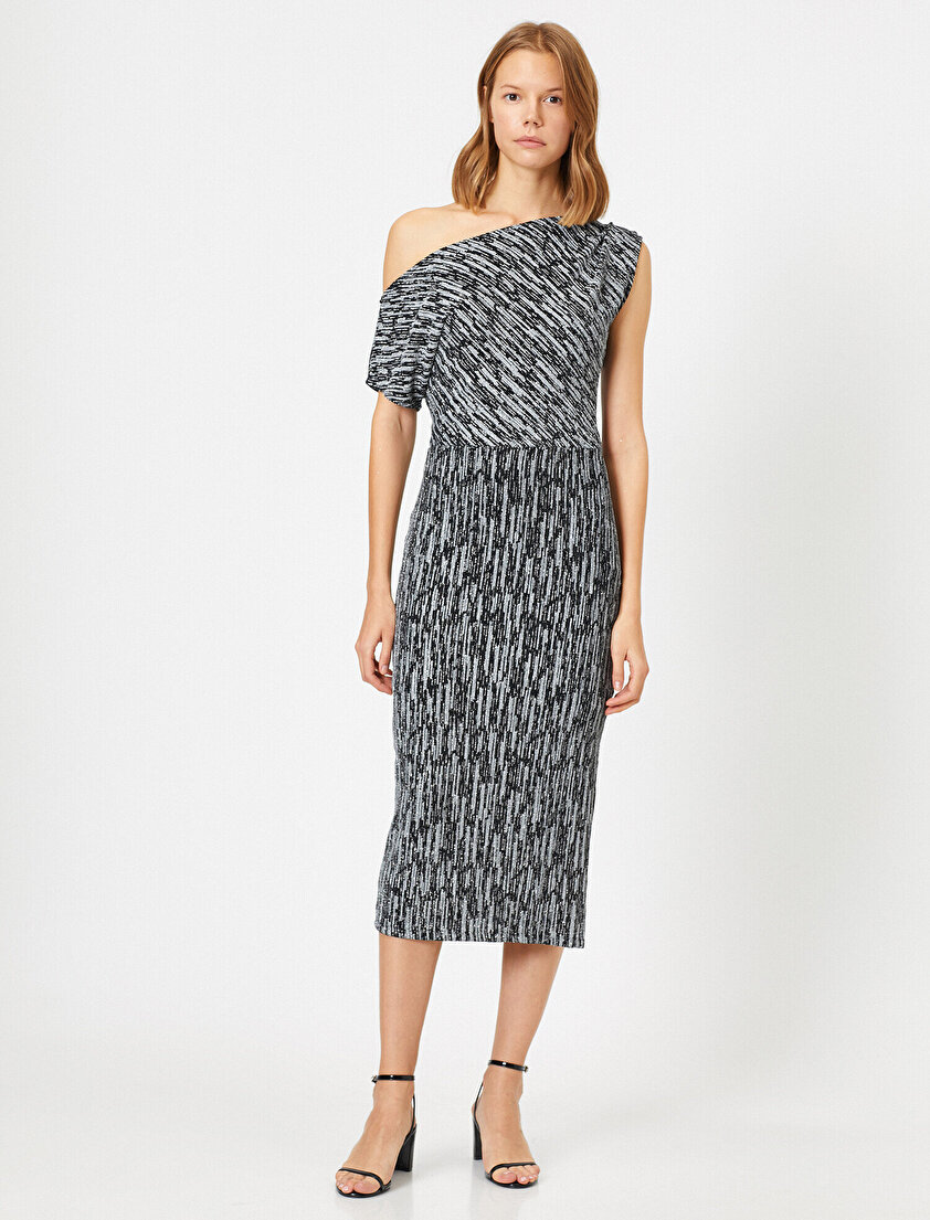 Simli Desenli Düşük Omuz Yırtmaçlı Midi Boy Elbise