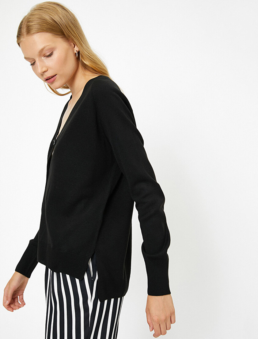 Düğme Detaylı Hırka