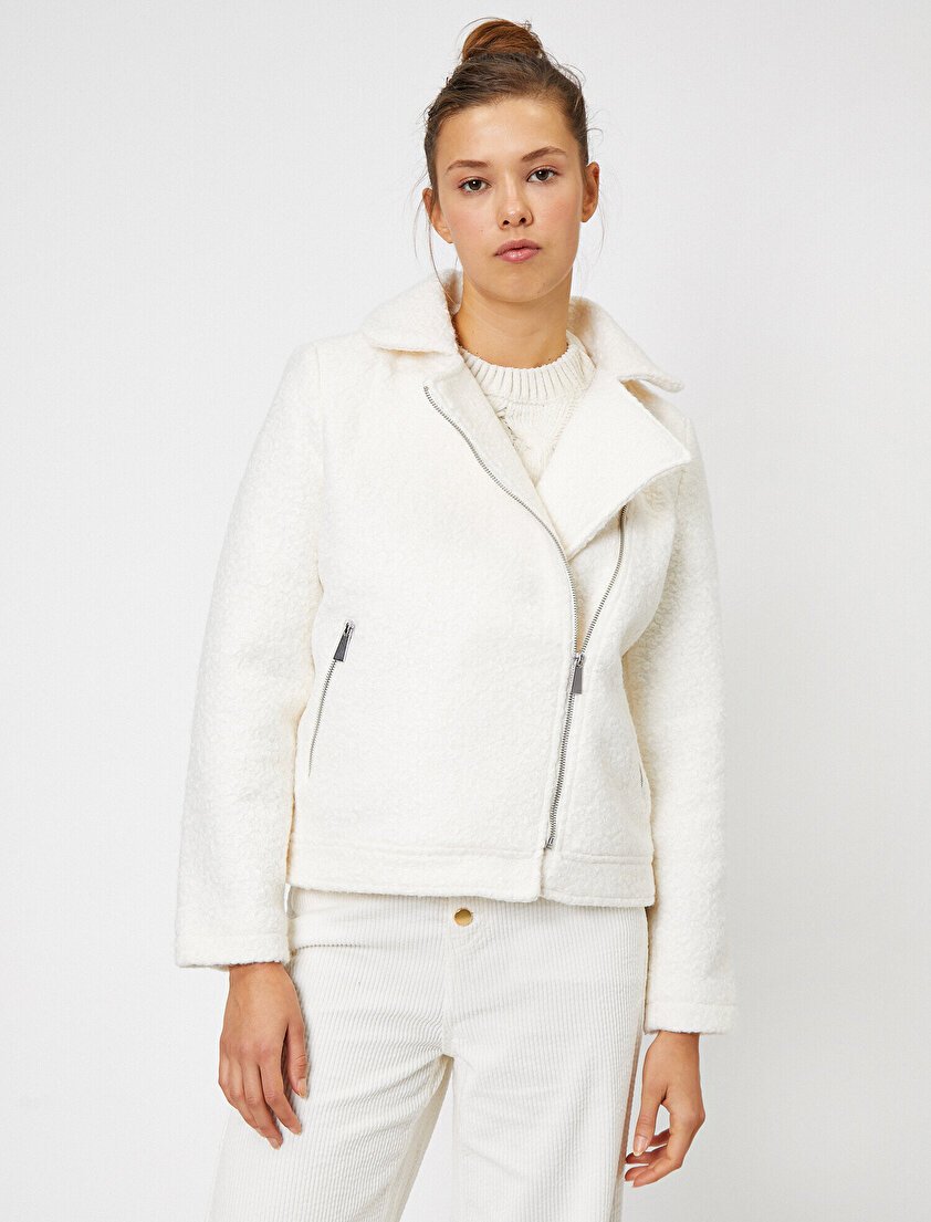 Cep Detaylı Peluş Mont