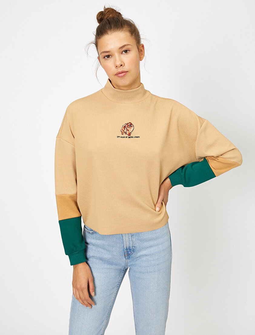 İşlemeli Sweatshirt