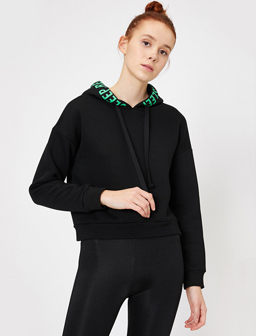 Kapüşonlu Sweatshirt