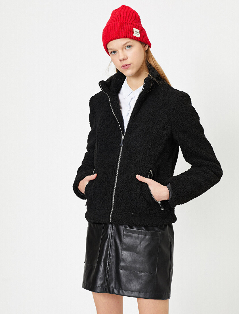 Cep Detaylı Peluş Mont