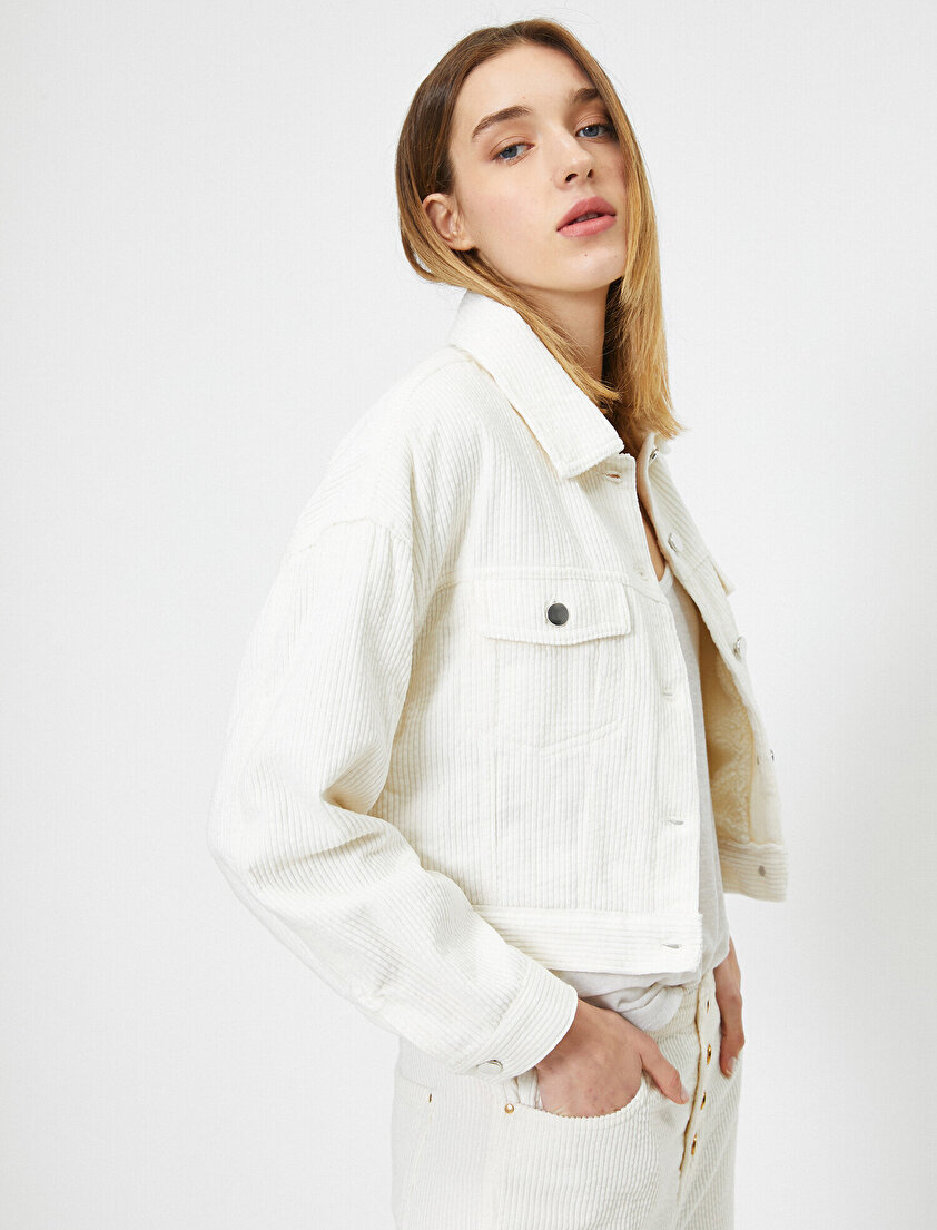 Düğme Detaylı Mont