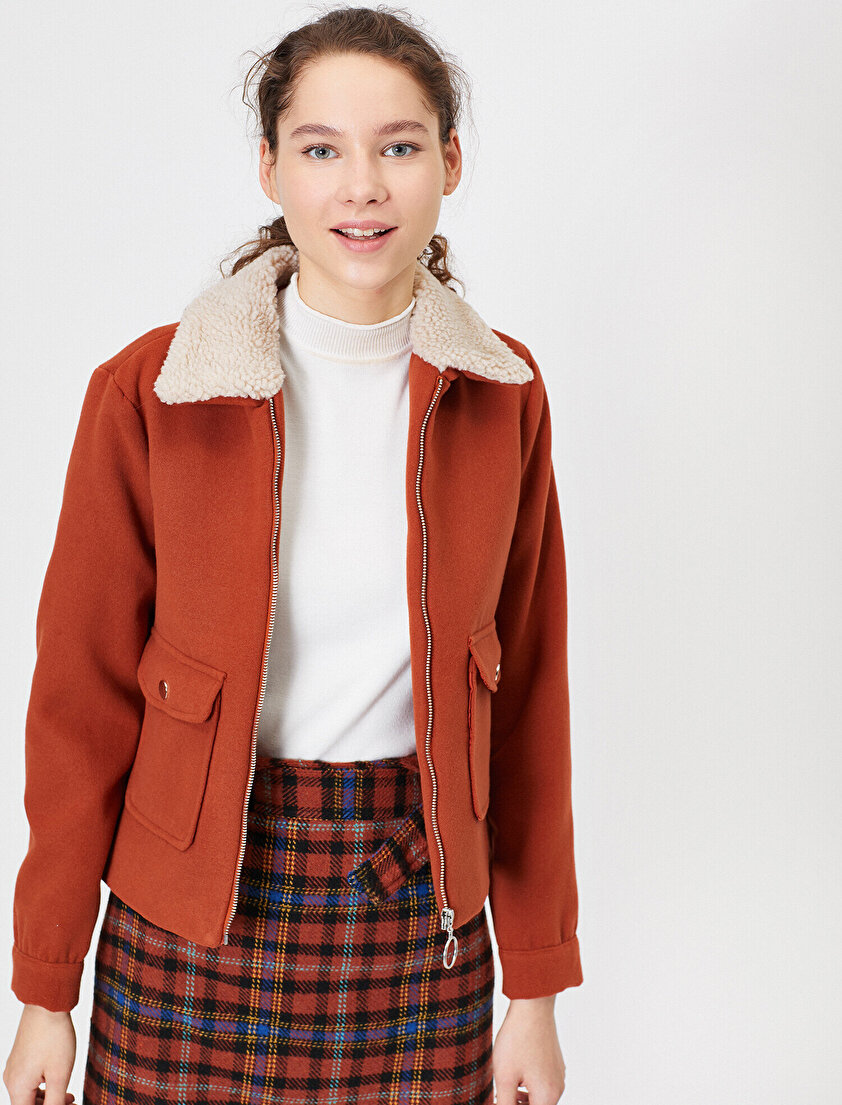 Yakası Suni Kürklü Mont