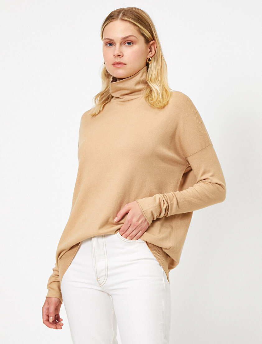 Yüksek Yaka Oversize Uzun Kollu Tişört