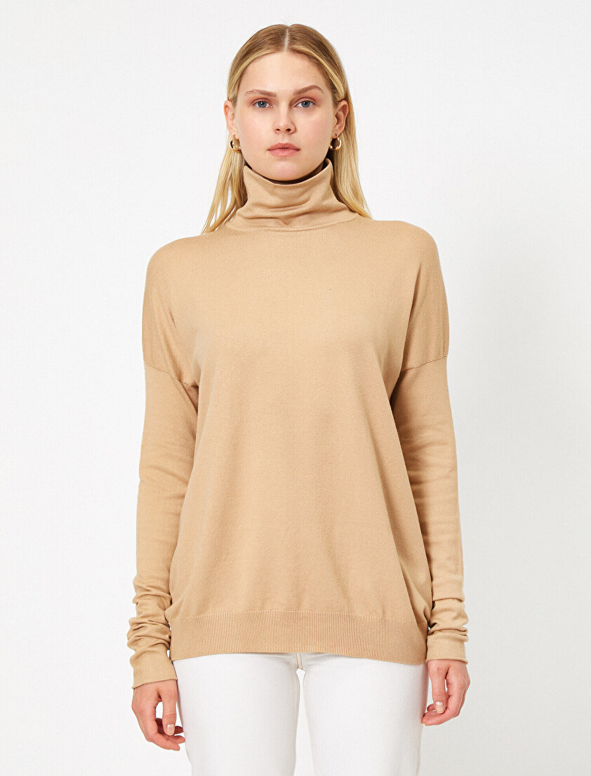 Yüksek Yaka Oversize Uzun Kollu Tişört