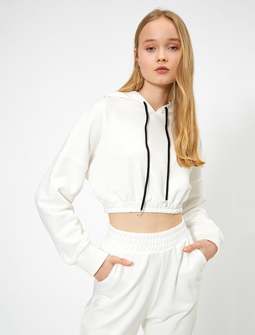 Kapüşonlu Etek Ucu Lastikli Kısa Sweatshirt