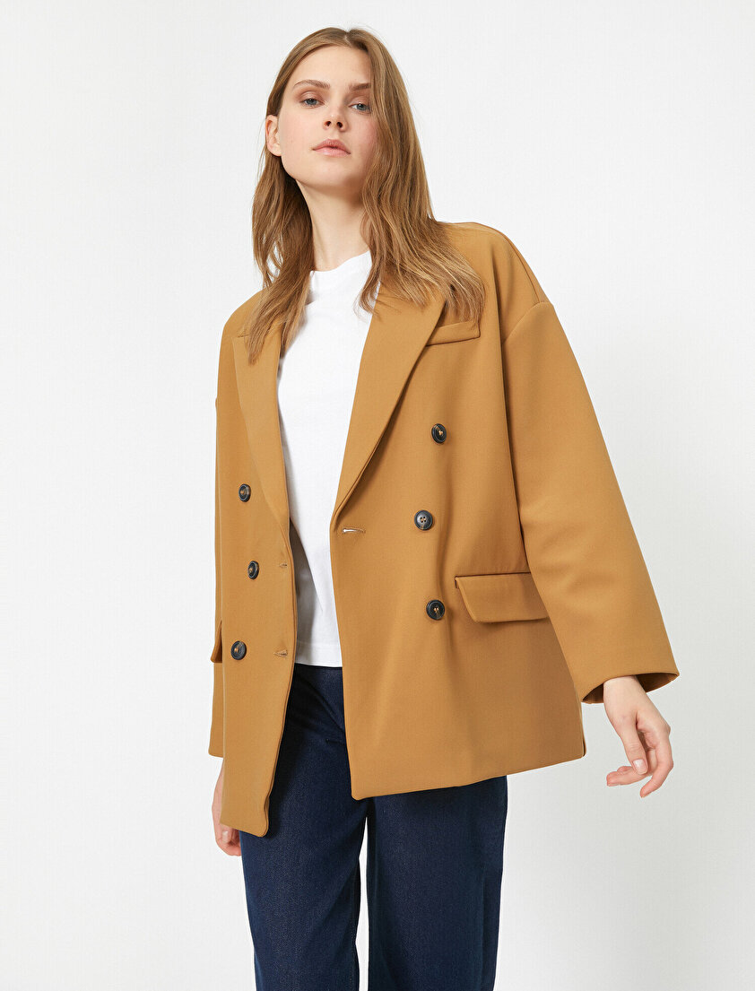 V Yaka Cepli Düğme Detaylı Ceket