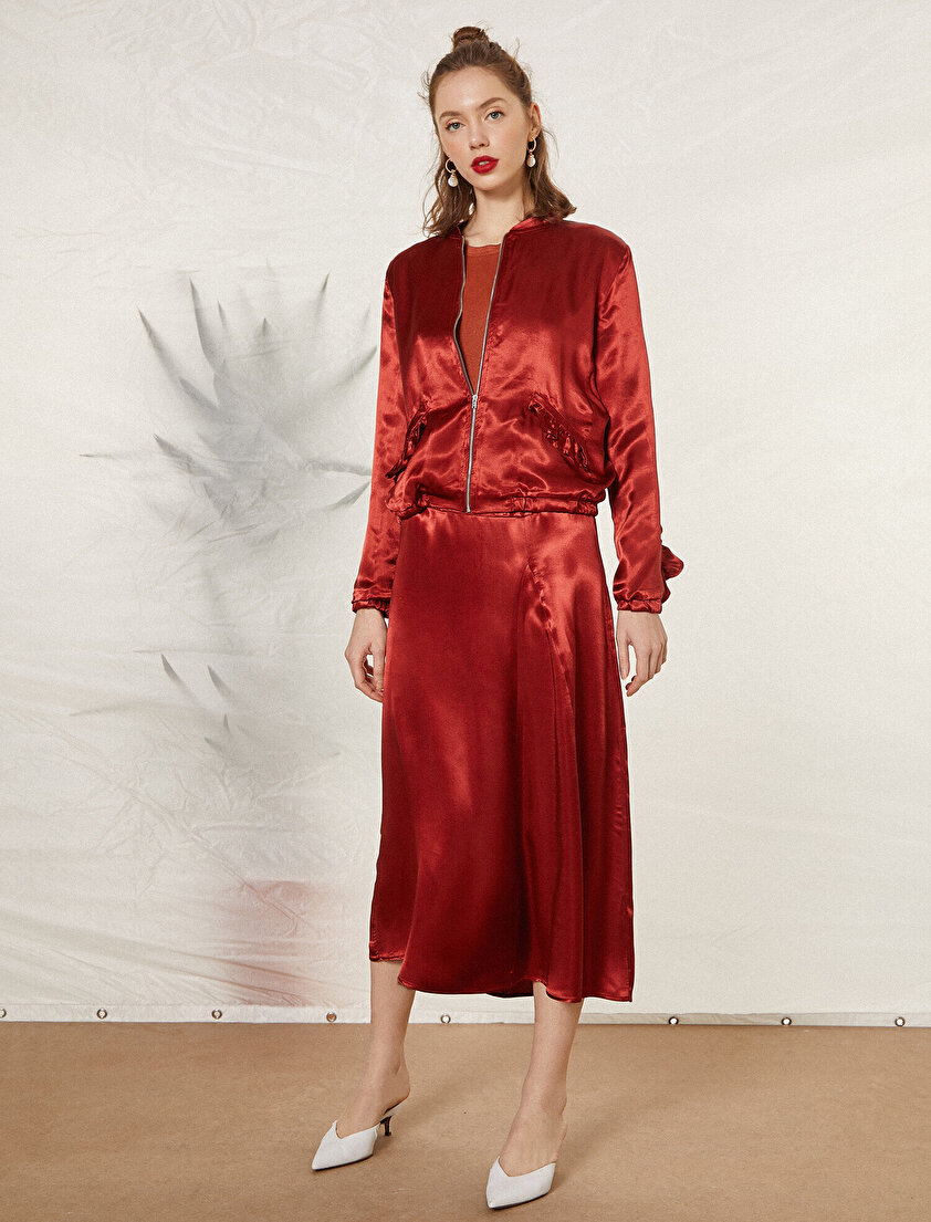 Parlak Saten Kumaş Fırfırlı Uzun Kollu Ceket