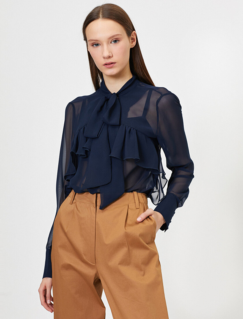 Yaka Bağcık Detaylı Fırfırlı Tül Uzun Kollu Bluz