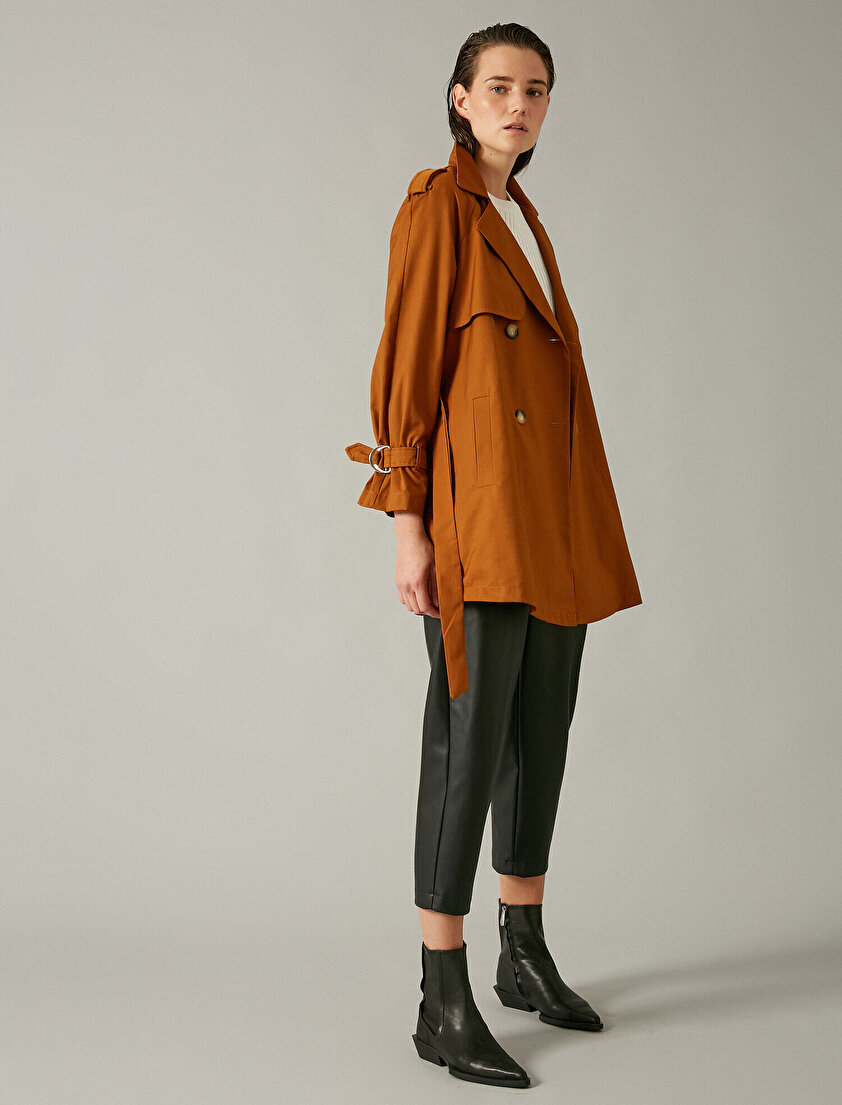 Kemer Detaylı Cepli Trençkot