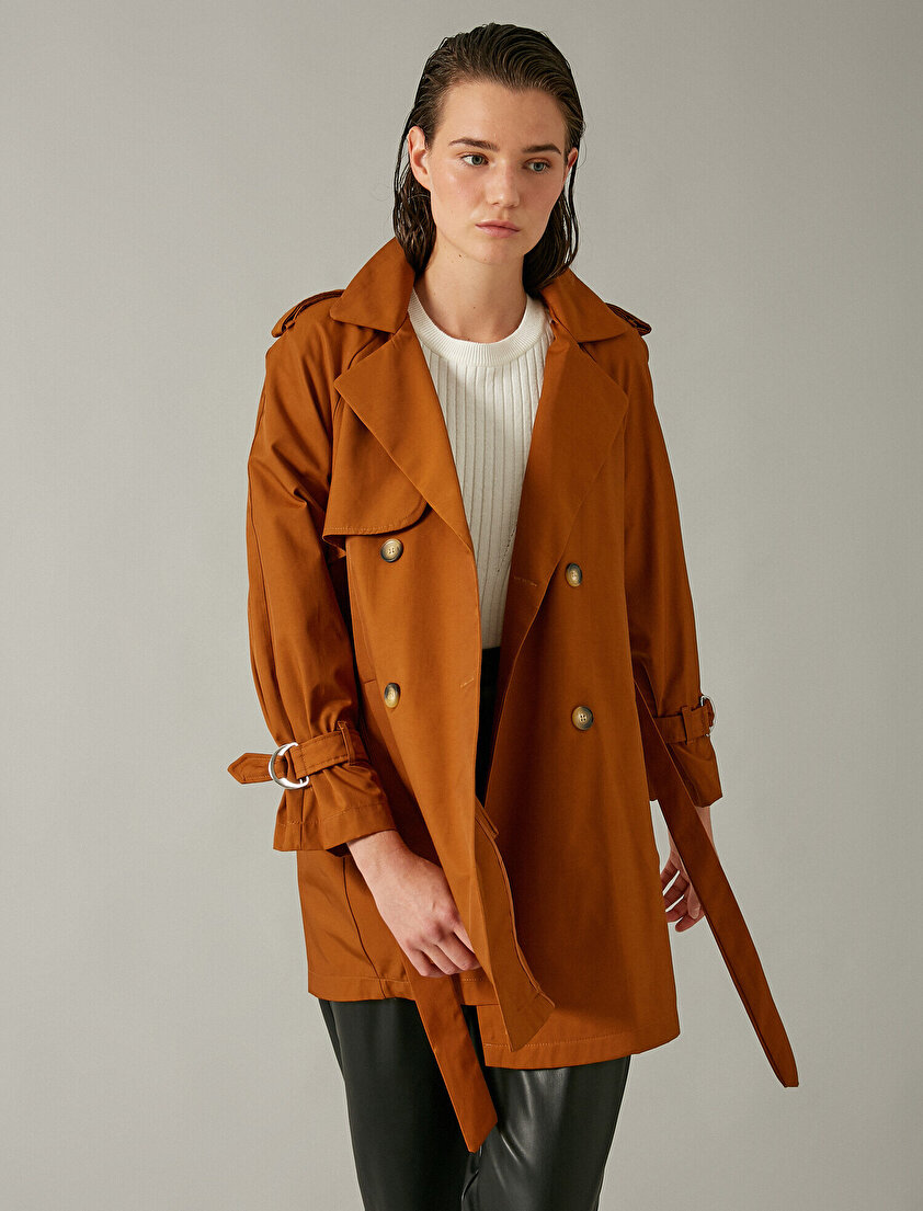 Kemer Detaylı Cepli Trençkot