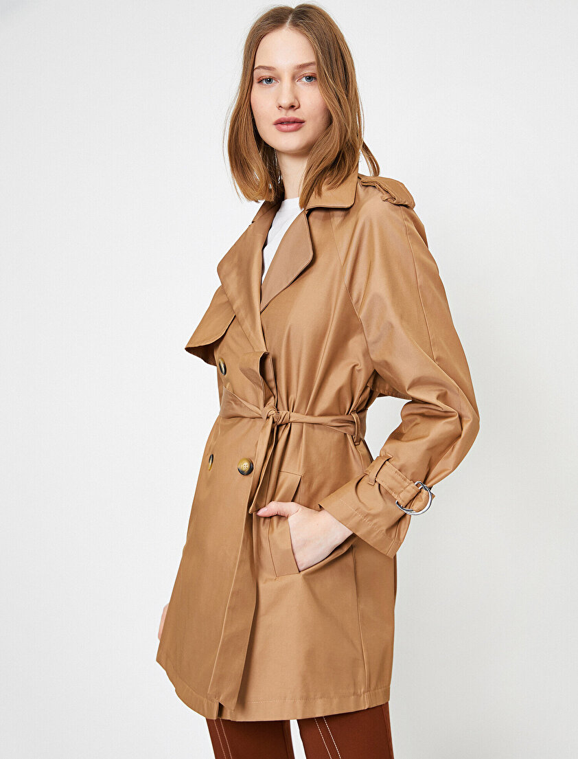 Kemer Detaylı Cepli Trençkot