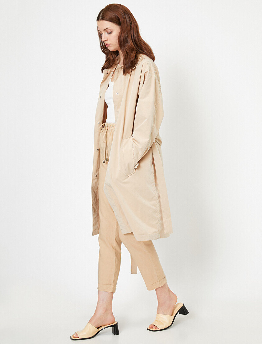 Cep Detaylı Trençkot