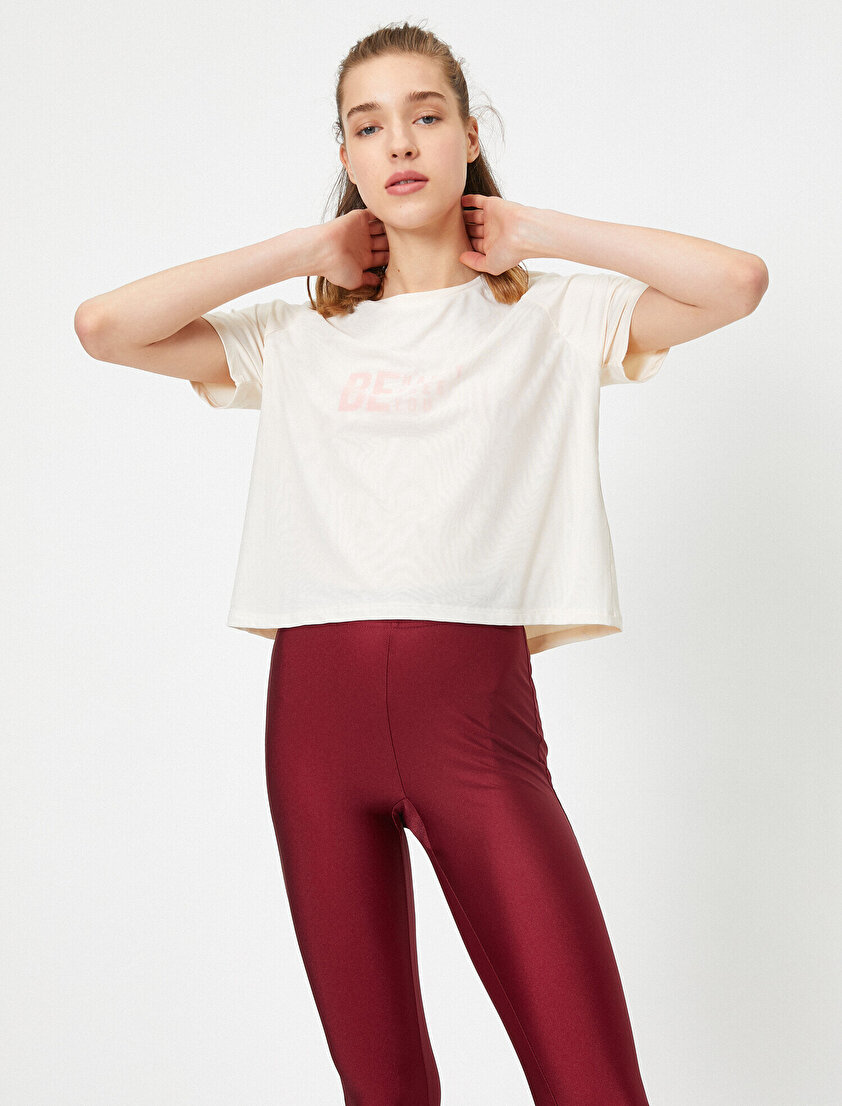 Kısa Kollu Yazılı Baskılı Bisiklet Yaka Tişört