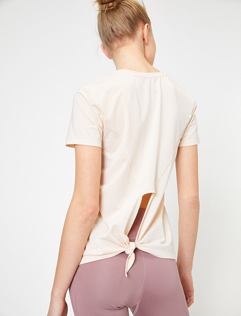 Sırt Detaylı T-Shirt