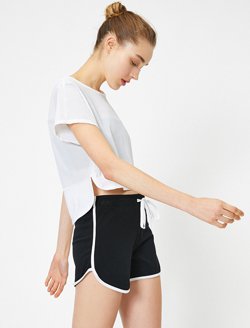 File Detaylı Tişört