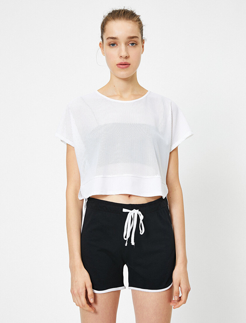 File Detaylı Tişört