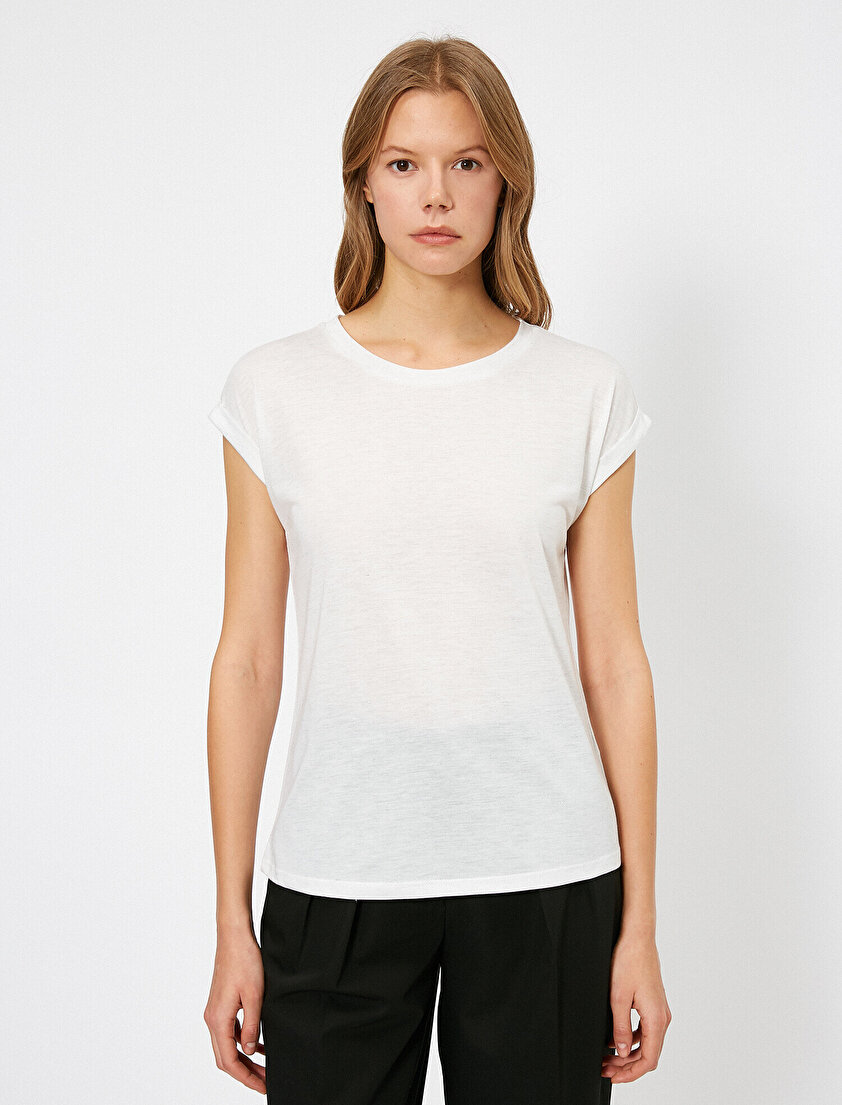 Bisiklet Yaka Simli Kumaşlı Tişört