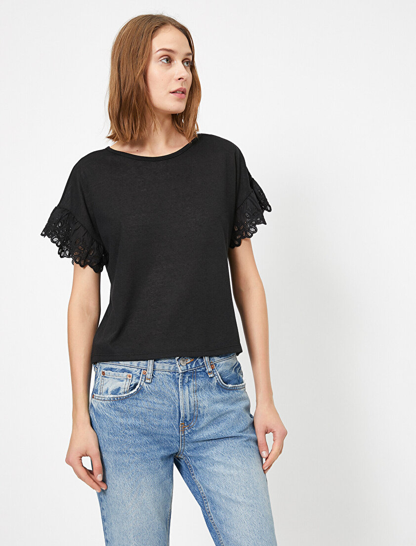 Kol Detaylı Tişört