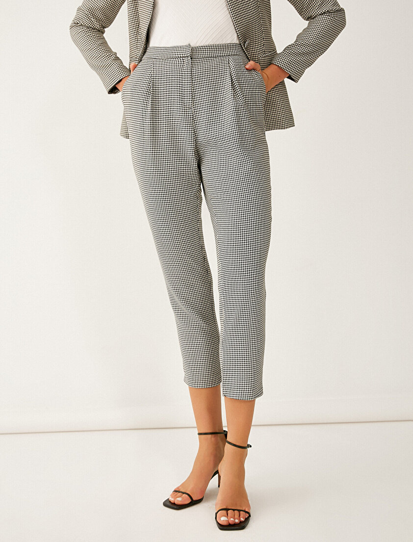 Kısa Paça Cepli Pantolon