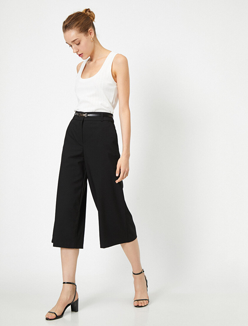 Normal Bel Kemer Detaylı Kısa Paça Pantolon