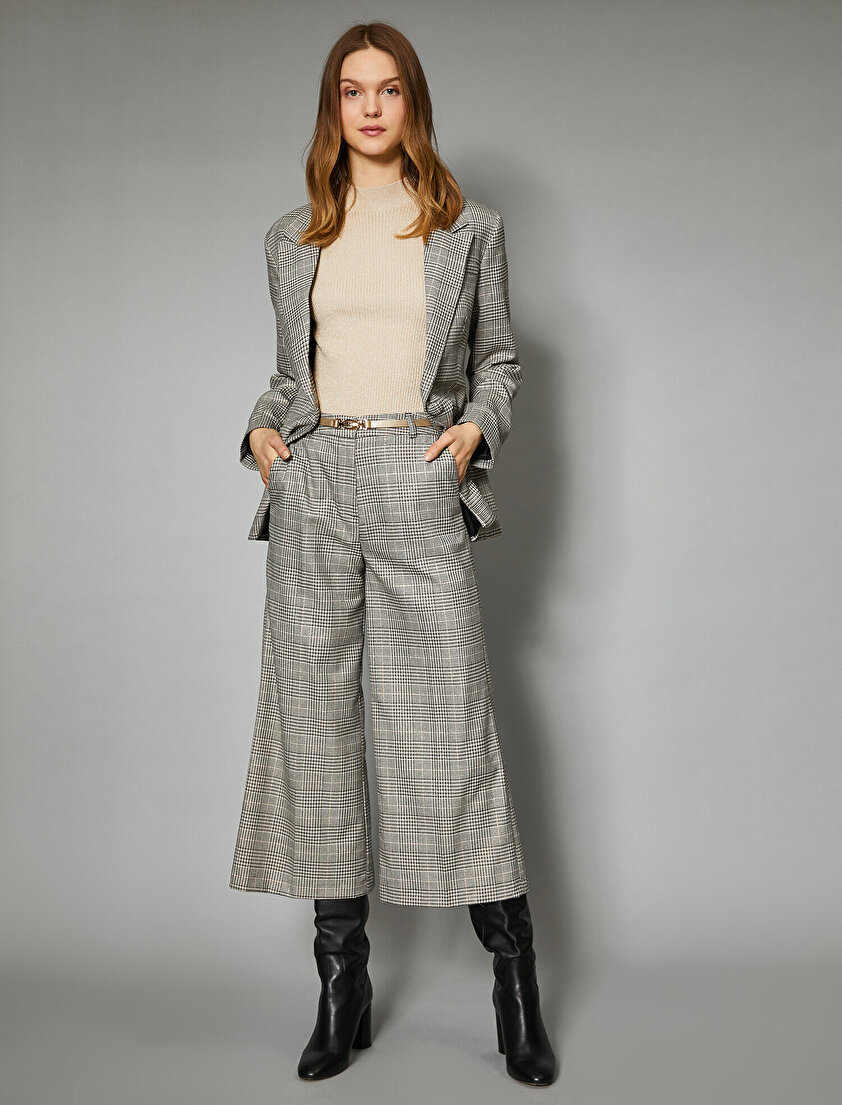 Kemer Detaylı Kısa Paça Ekoseli Pantolon