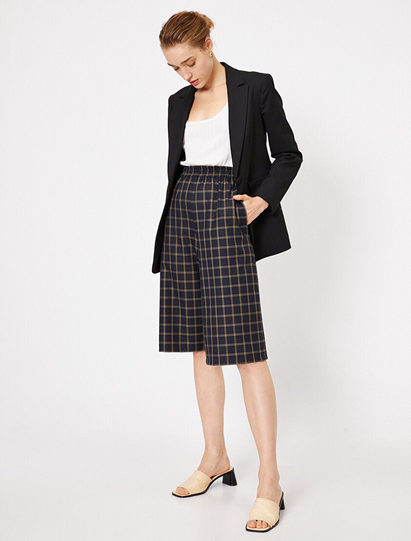 Ekoseli Kısa Paça Pantolon