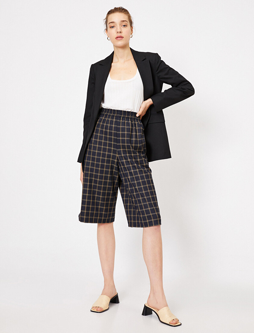 Ekoseli Kısa Paça Pantolon