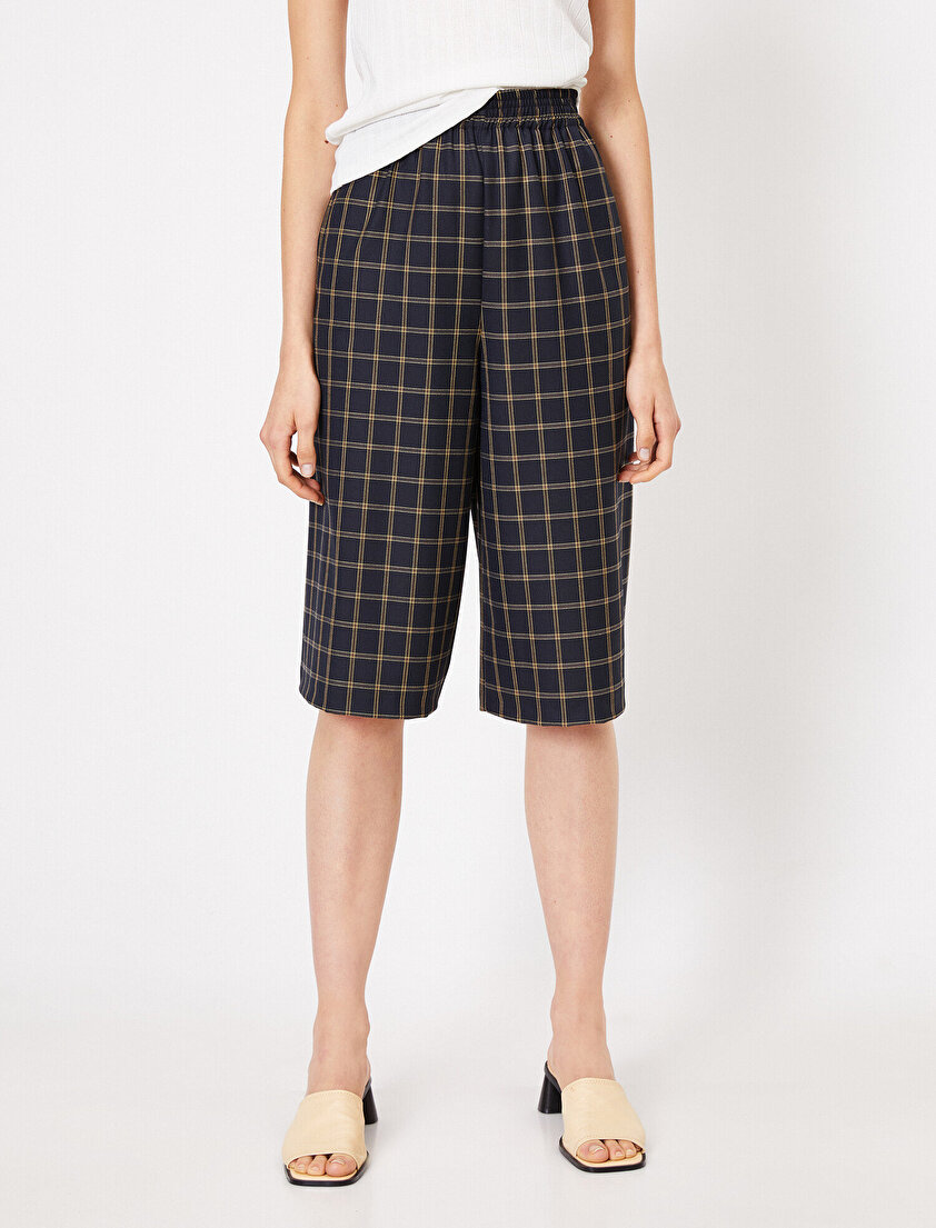 Ekoseli Kısa Paça Pantolon