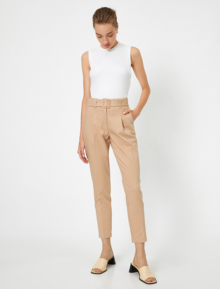 Kemer Detaylı Havuç Pantolon